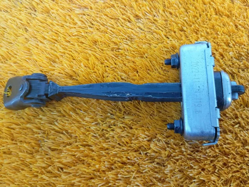 Ограничитель двери