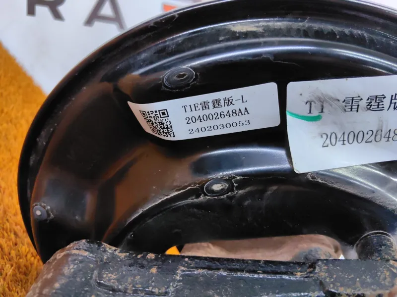 Кулак поворотный