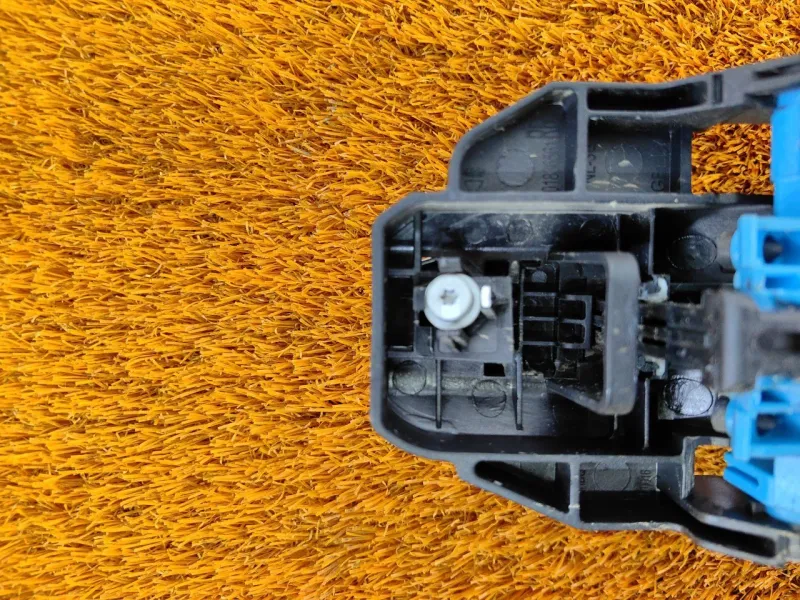 Ручка двери внешняя