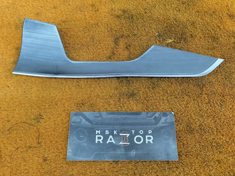 Накладка двери