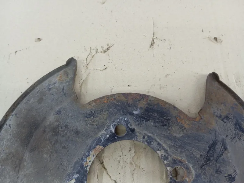 Пыльник тормозного диска