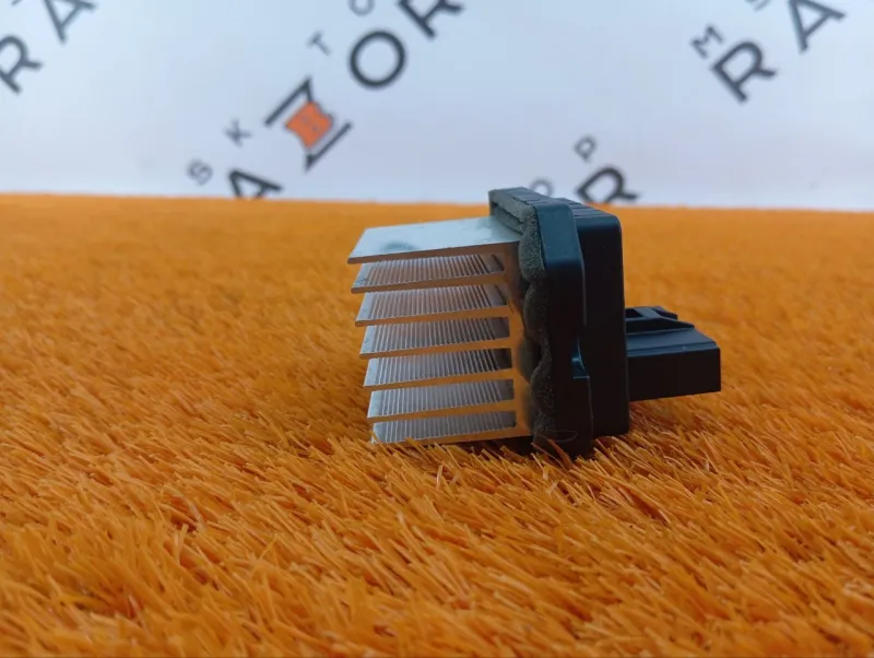 Резистор отопителя