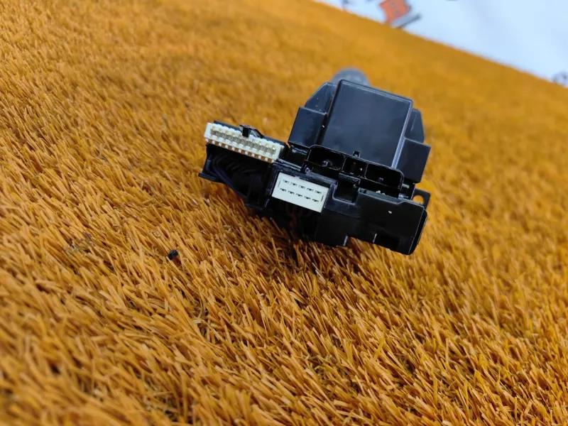 Подрулевой переключатель