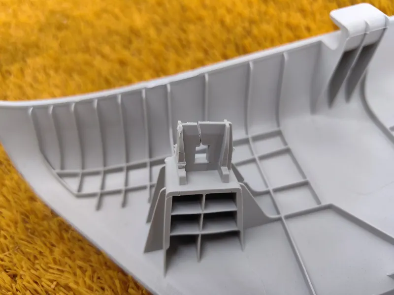 Накладка на стойку кузова