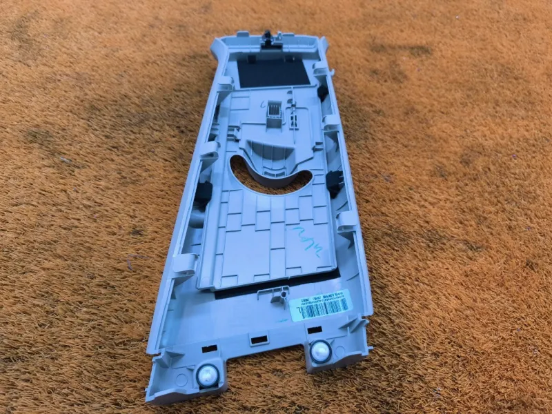 Обшивка центральной стойки