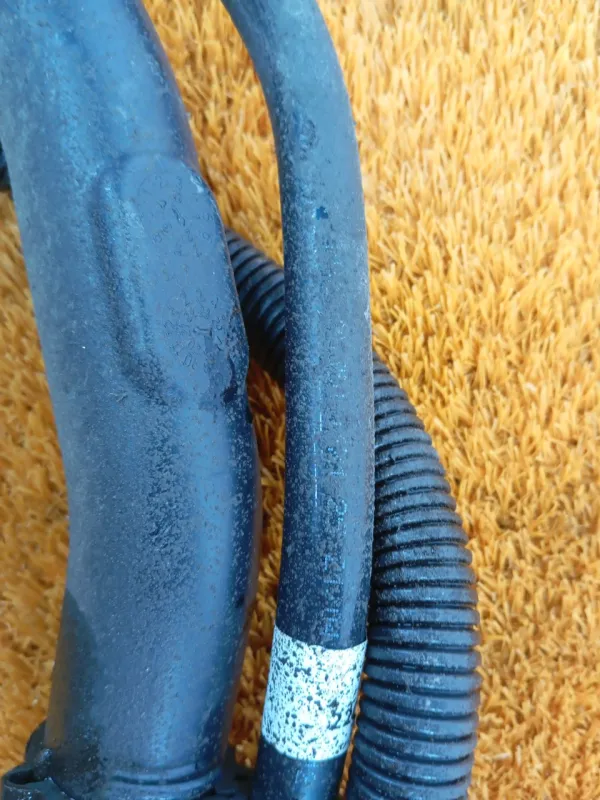 Горловина топливного бака