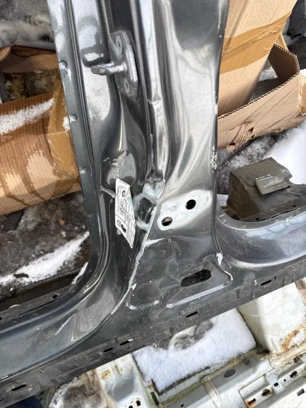 Порог с центральной стойкой