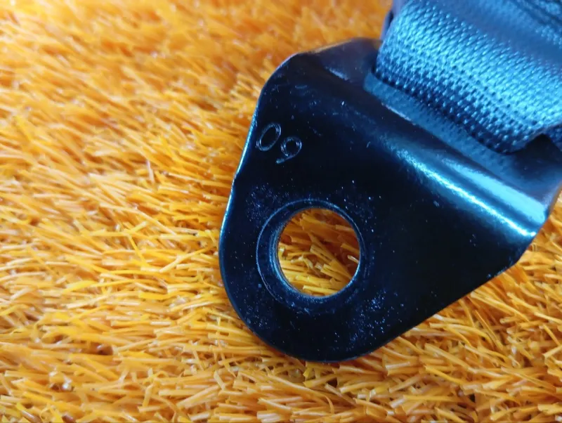 Ремень безопасности