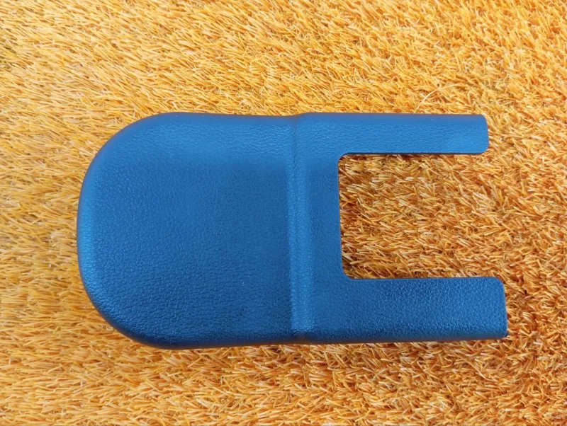 Заглушка крепления сиденья