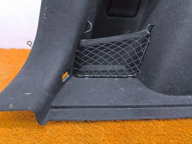 Обшивка багажника