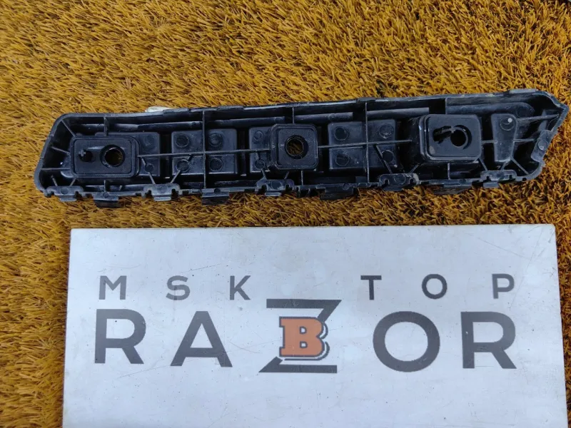 Крепление бампера