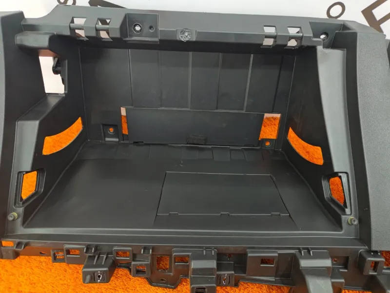 Накладка под торпедо