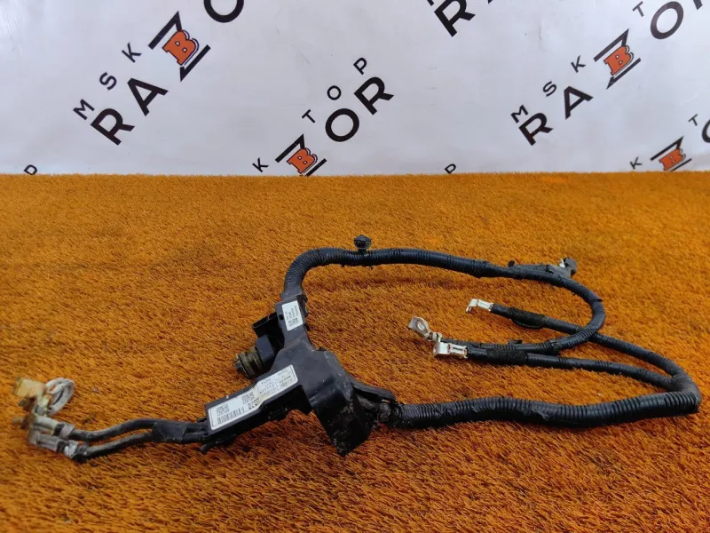 Клемма аккумулятор