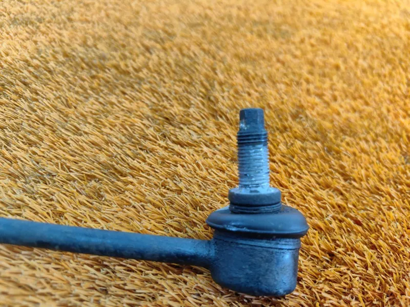 Стойка стабилизатора