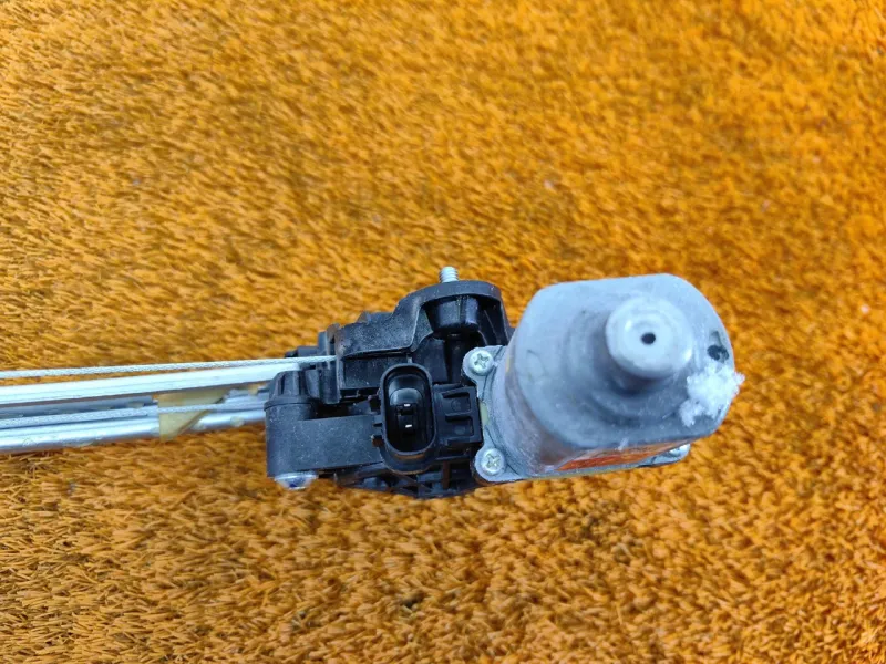 Стеклоподъемник