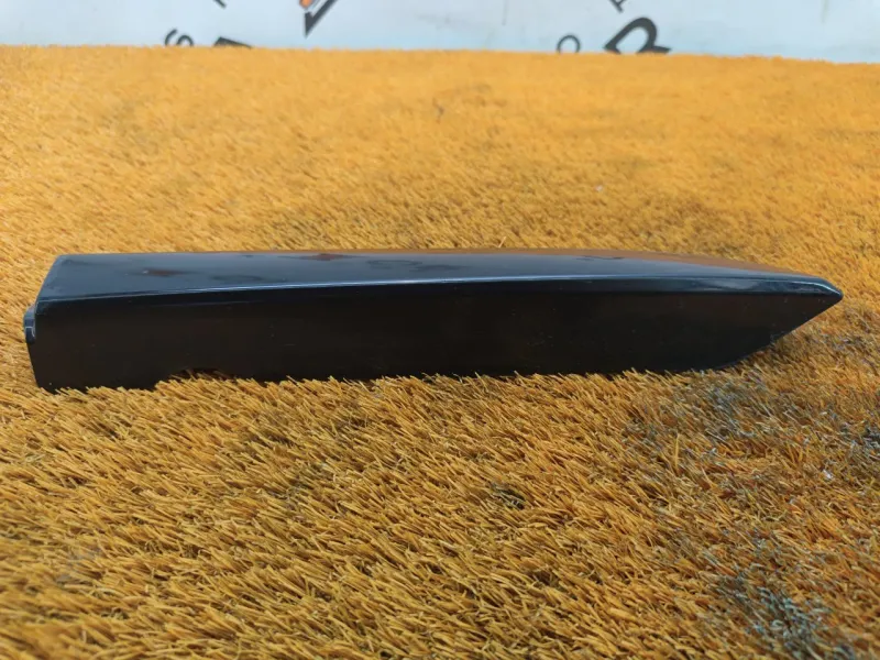 Молдинг на крыло