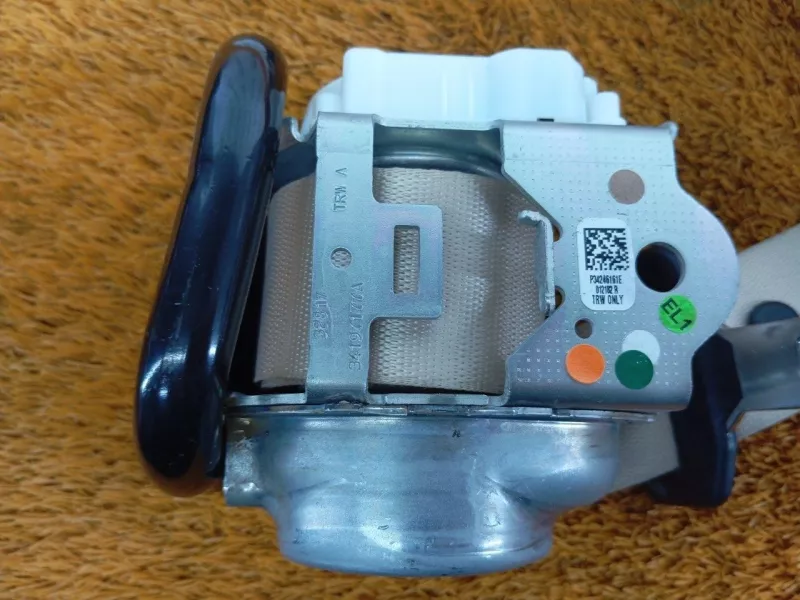 Ремень безопасности