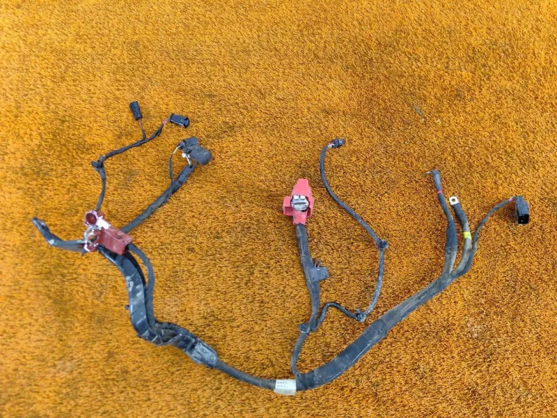 Клемма аккумулятора