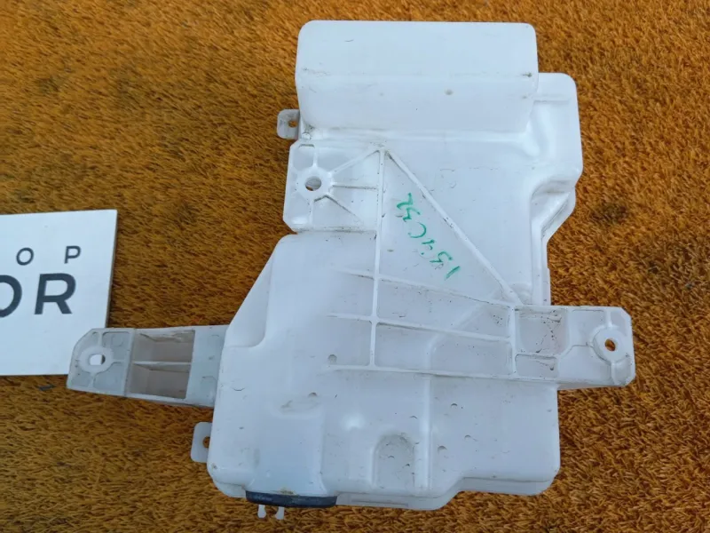 Бачок омывателя