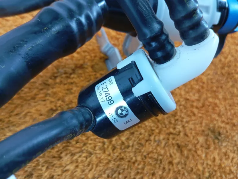 Горловина топливного бака