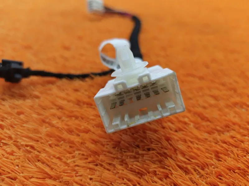 Проводка двери