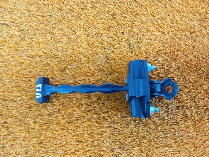 Ограничитель двери