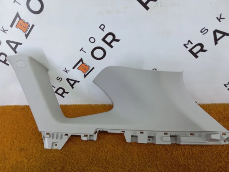 Накладка на стойку кузова