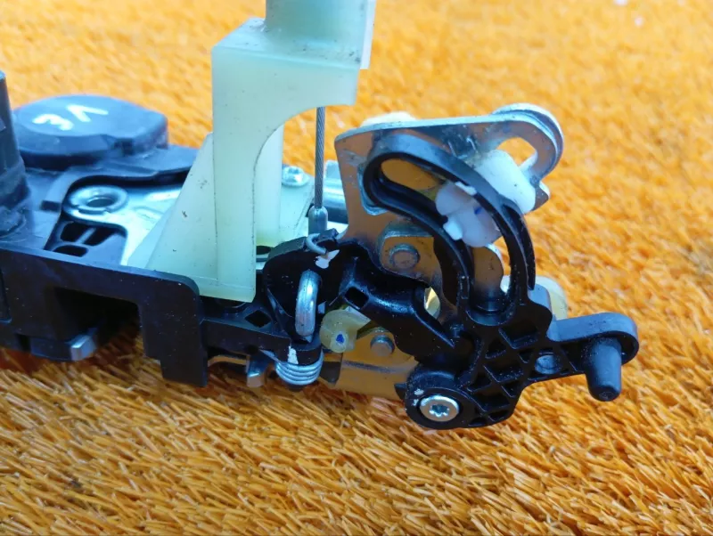 Замок двери