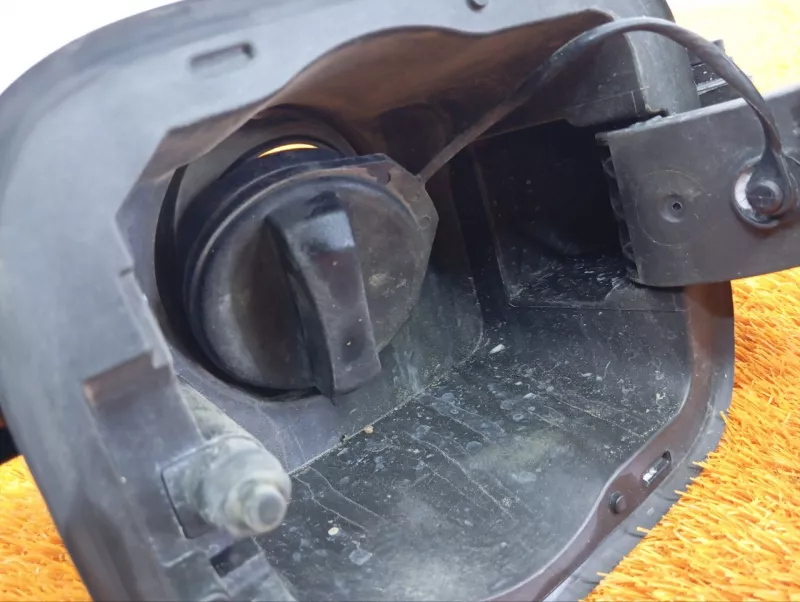 Лючок топливного бака Chery Tiggo 8 Pro 2023 503000028AA SQRF4J16C