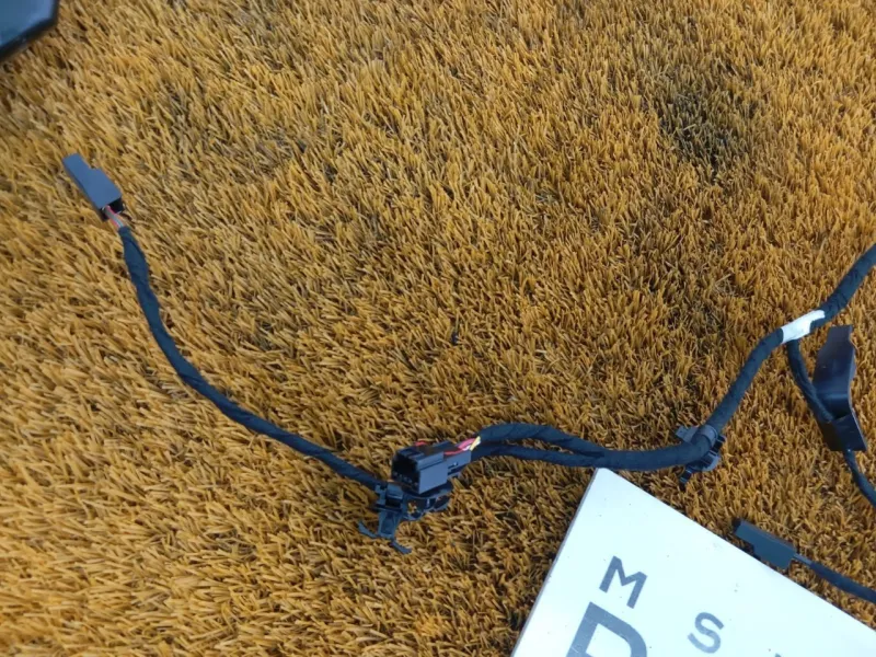 Проводка крышки багажника