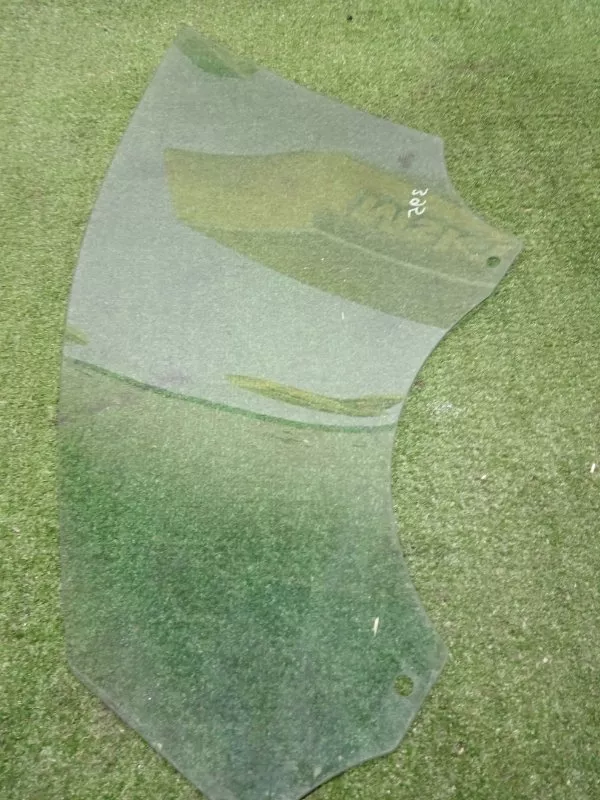 Стекло двери Audi A4 2008 8K0845202D B8, переднее правое