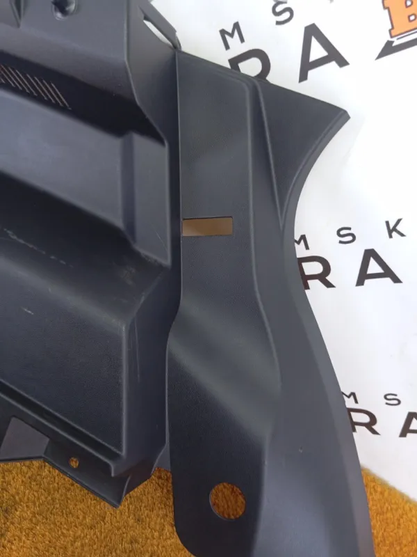 Обшивка багажника