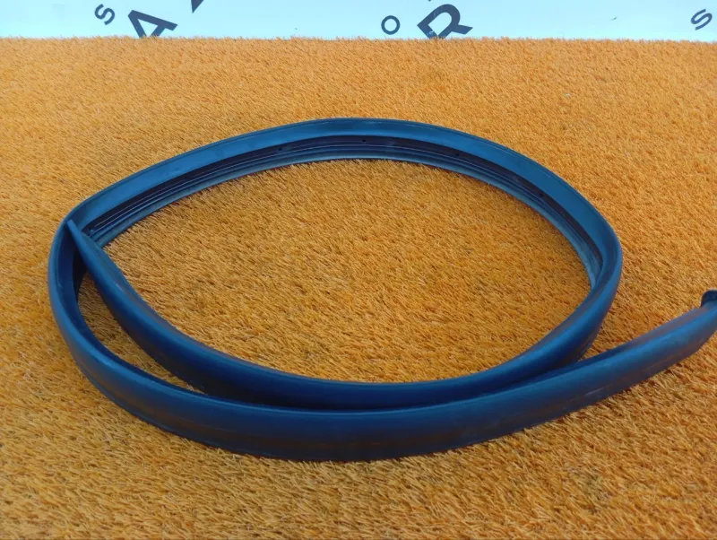 Уплотнительная резинка порога