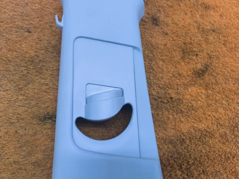 Обшивка центральной стойки