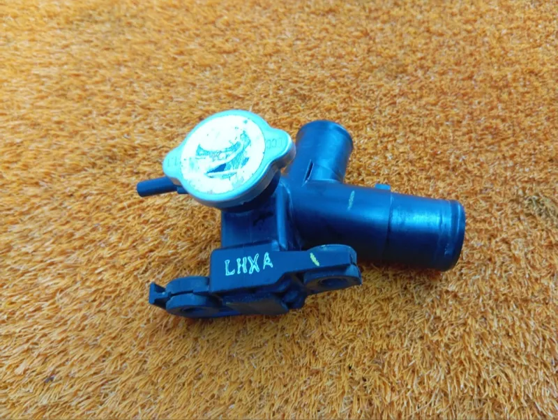 Горловина радиатора