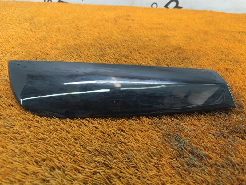 Молдинг на крыло