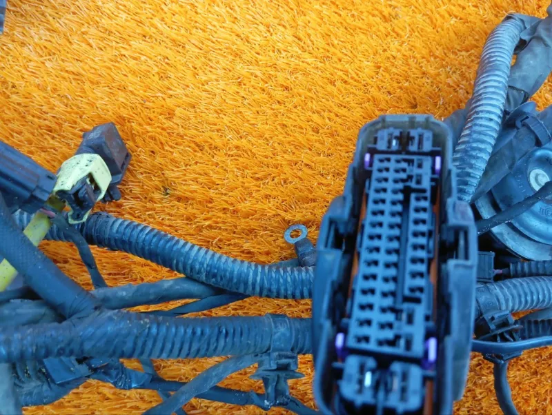 Проводка подкапотная