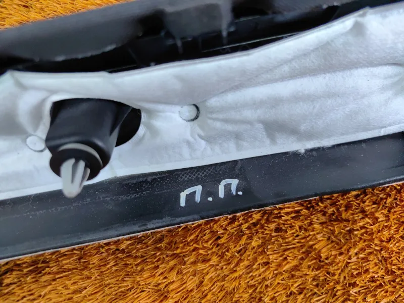 Накладка на стойку кузова