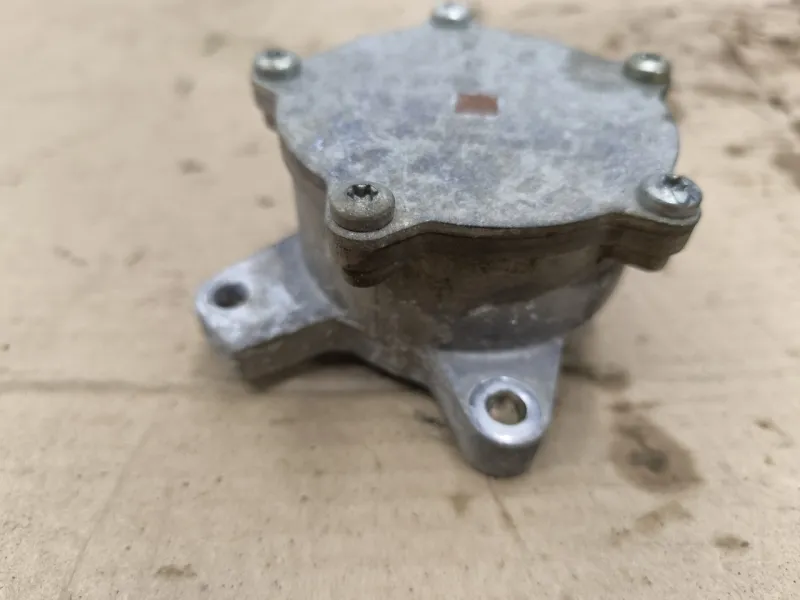 Насос вакуумный