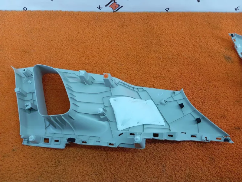 Обшивка стойки