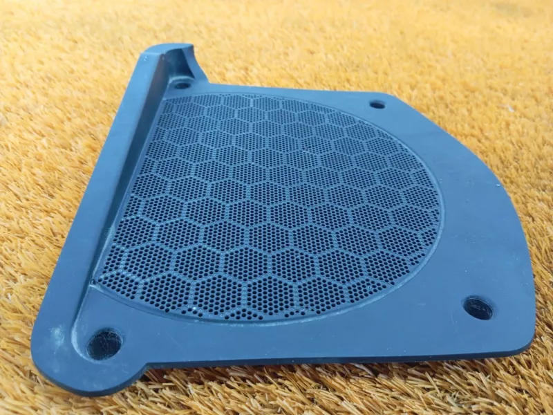 Крышка динамика