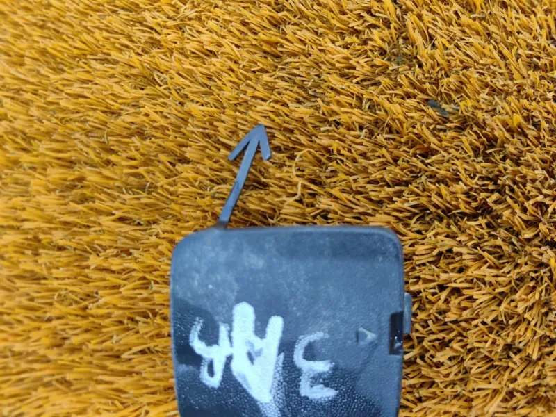 Заглушка буксировочного крюка