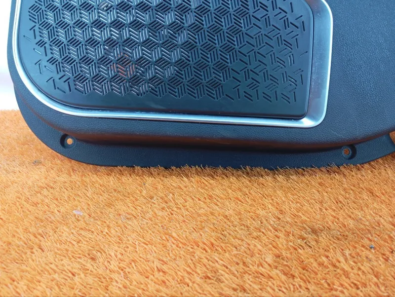 Обшивка двери