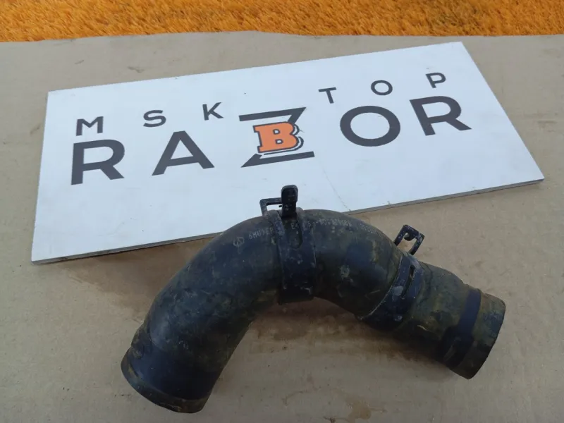 Патрубок радиатора