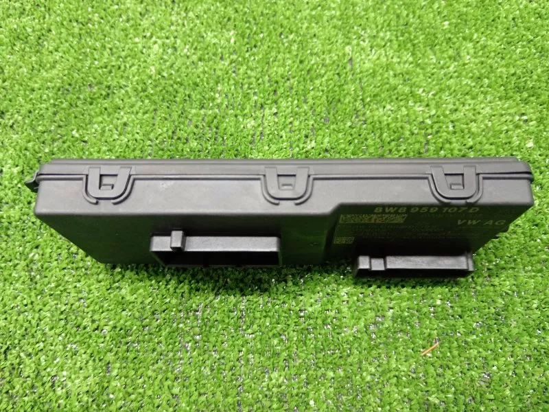 Блок управления двери багажника