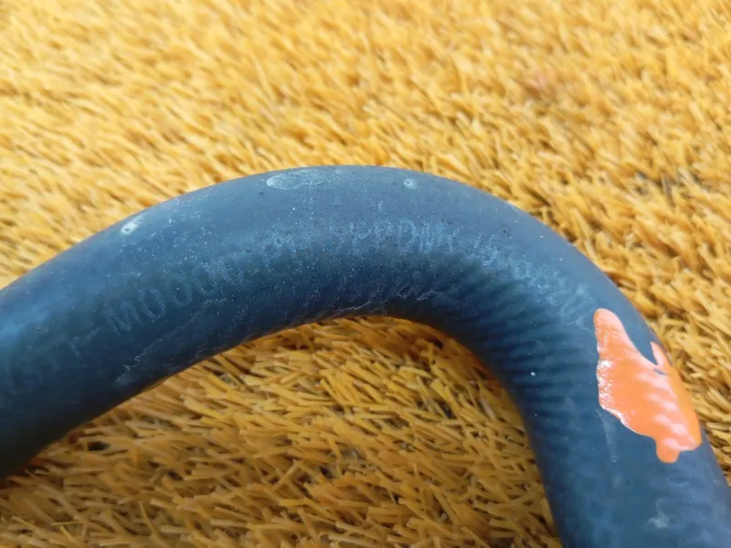 Патрубок радиатора