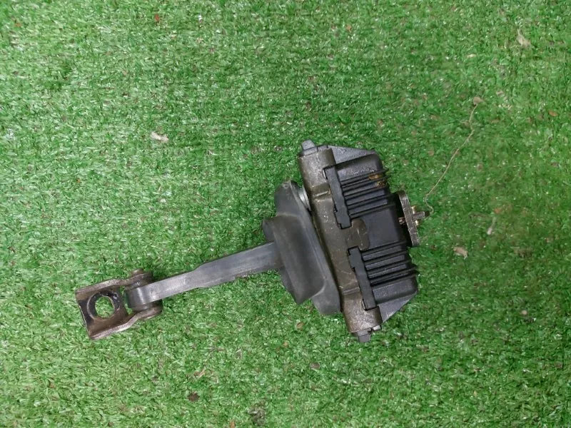 Ограничитель двери BMW X5 2006 51218402502 E53, передний левый