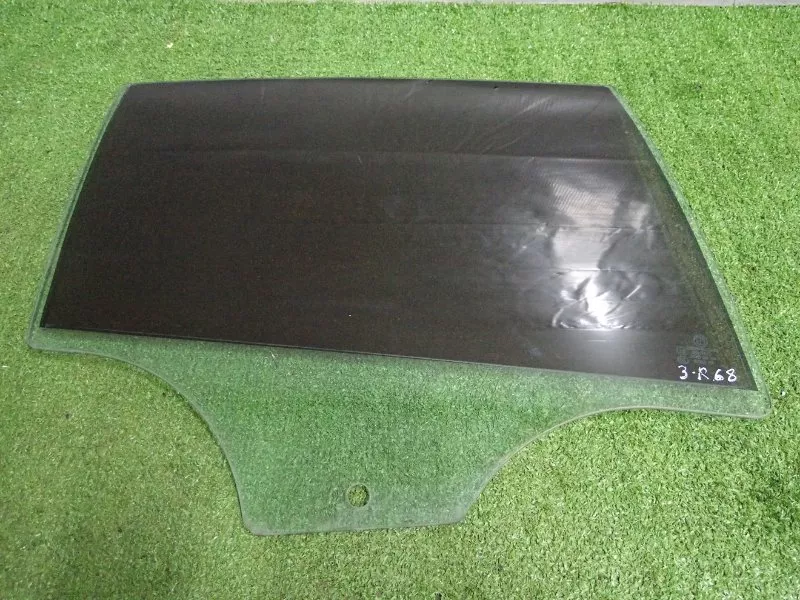 Стекло двери BMW 5-Series 2010 51357182118 F10, заднее правое