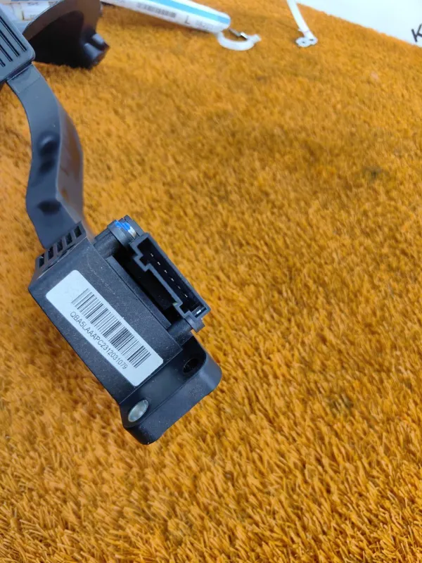 Педаль газа