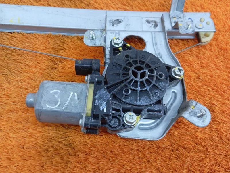 Стеклоподъемник